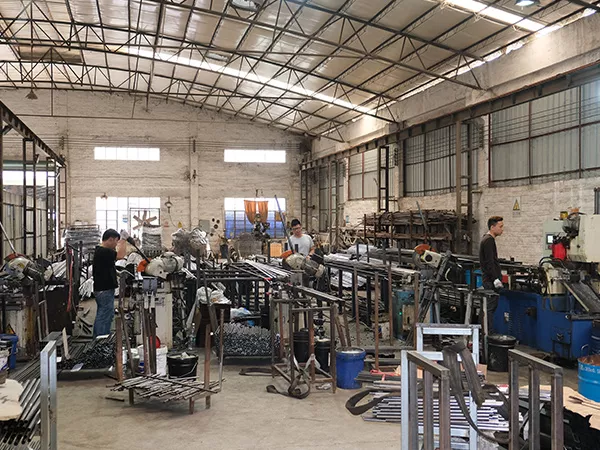 Steel material cutting workshop